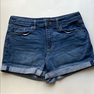 Universal Threads High Rise Jean Shorts Size 12/31